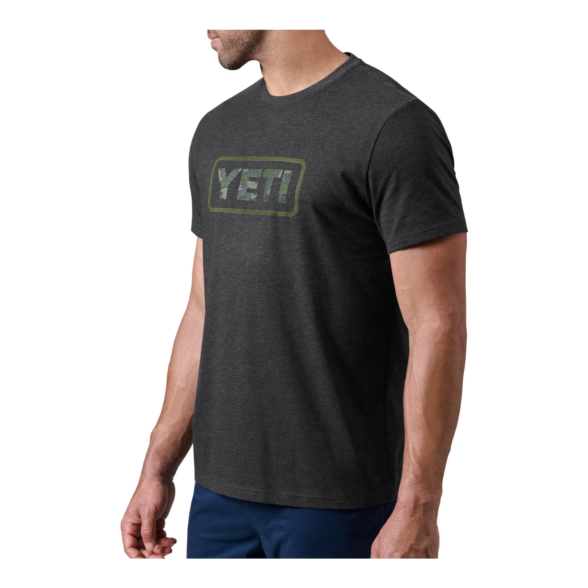 Camo Logo Badge - T-Shirt - Produktbild 2
