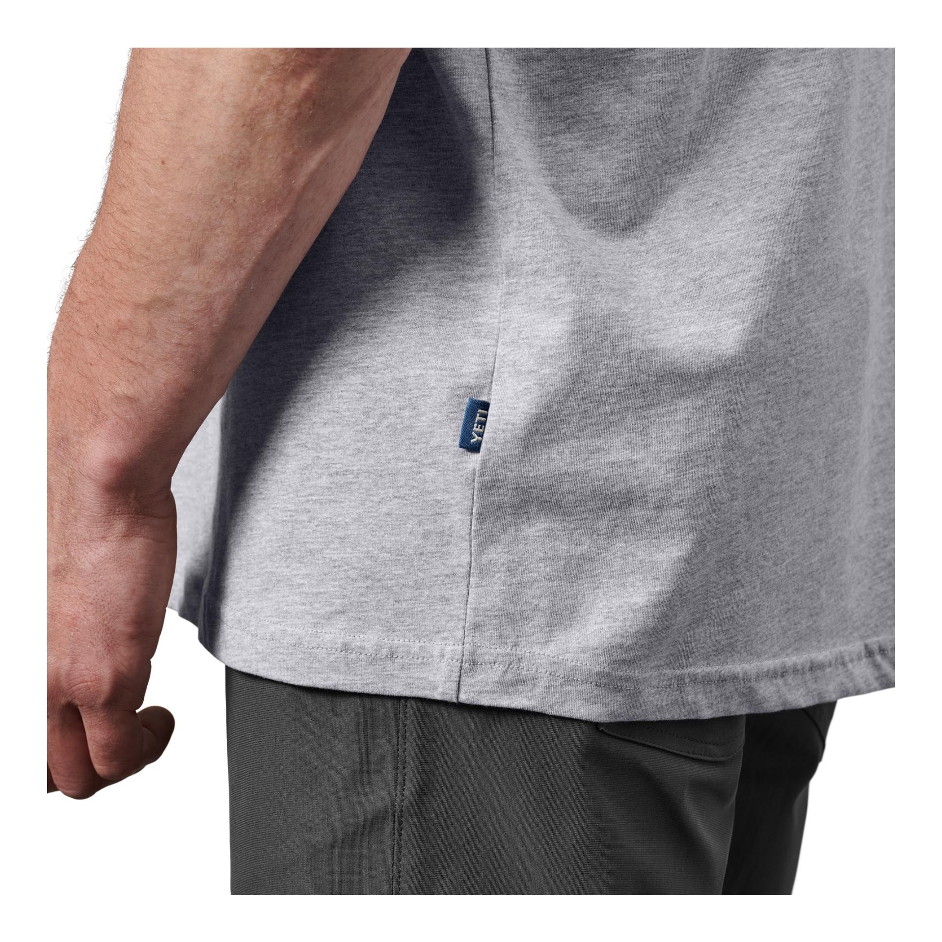 YETI Logo Badge Short Sleeve - T-Shirt